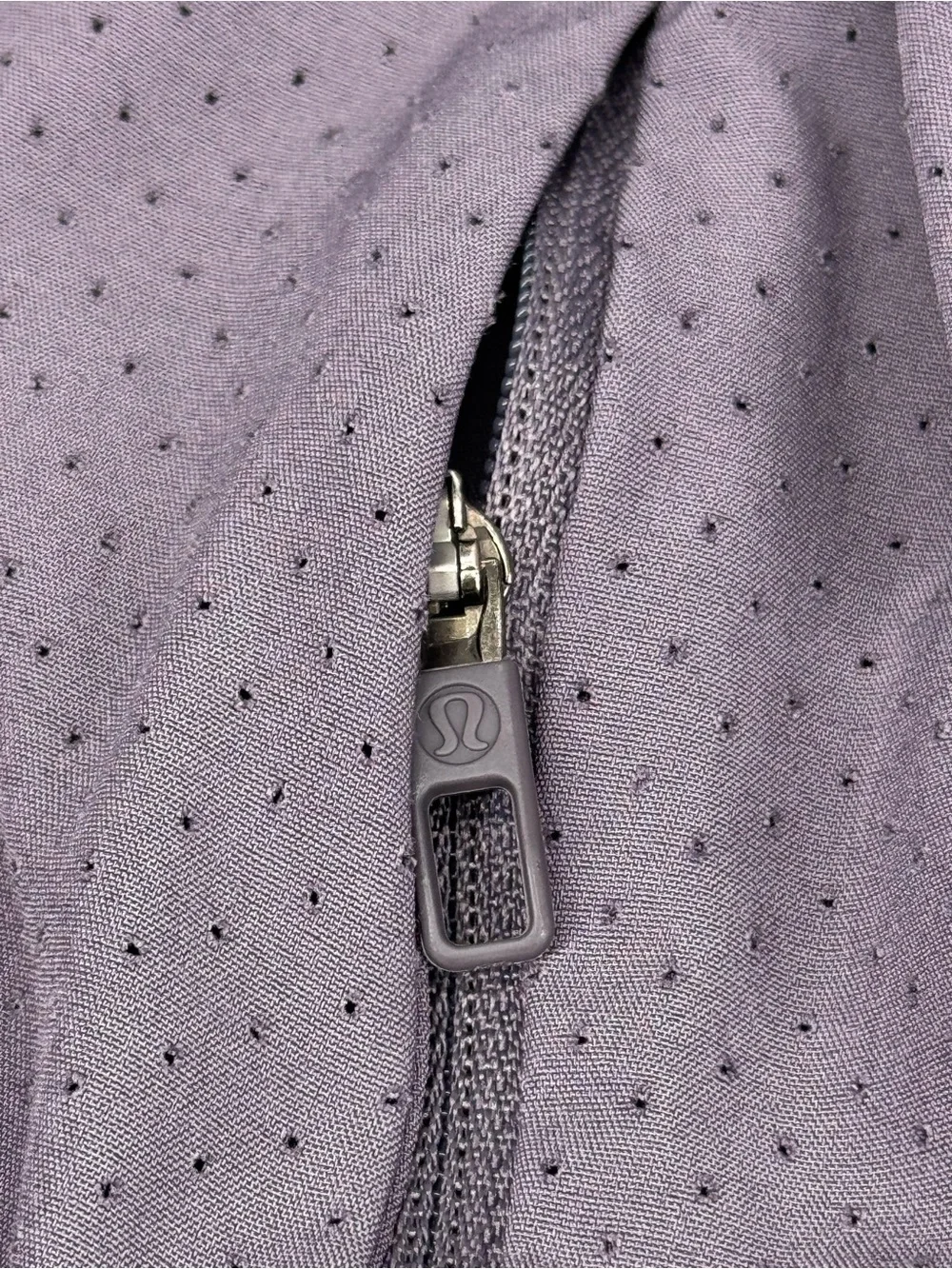 Lululemon Pace Breaker Lined Perforated Shorts Graphite Purple Medium 9”